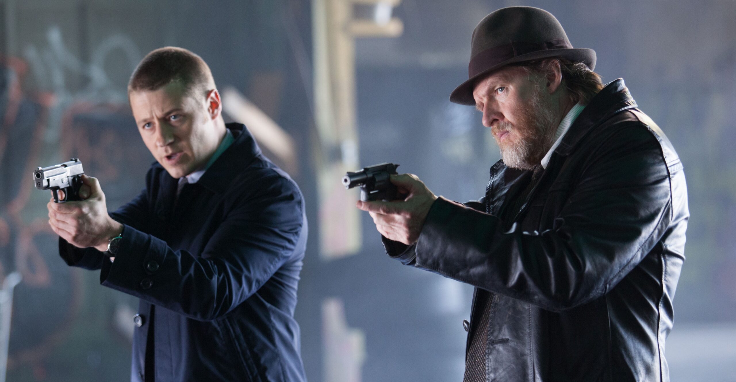 Ben McKenzie and Donal Logue in 'Gotham' S01E05 'Viper'