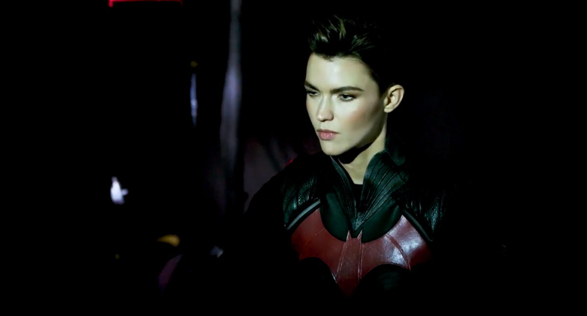Go behind-the-scenes at the DCTV EW cover shoot - Get Your Comic On