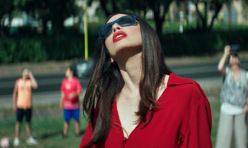 Dario Argento's 'Dark Glasses' - The Full 2-Minute Trailer Gets