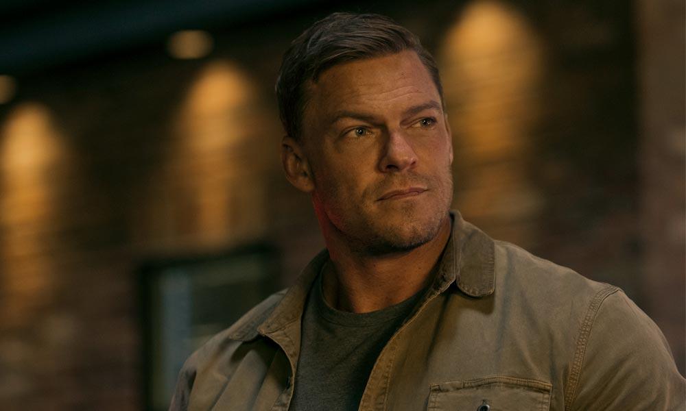 Alan Ritchson Returns to Action in First Trailer for REACHER Season Two ...